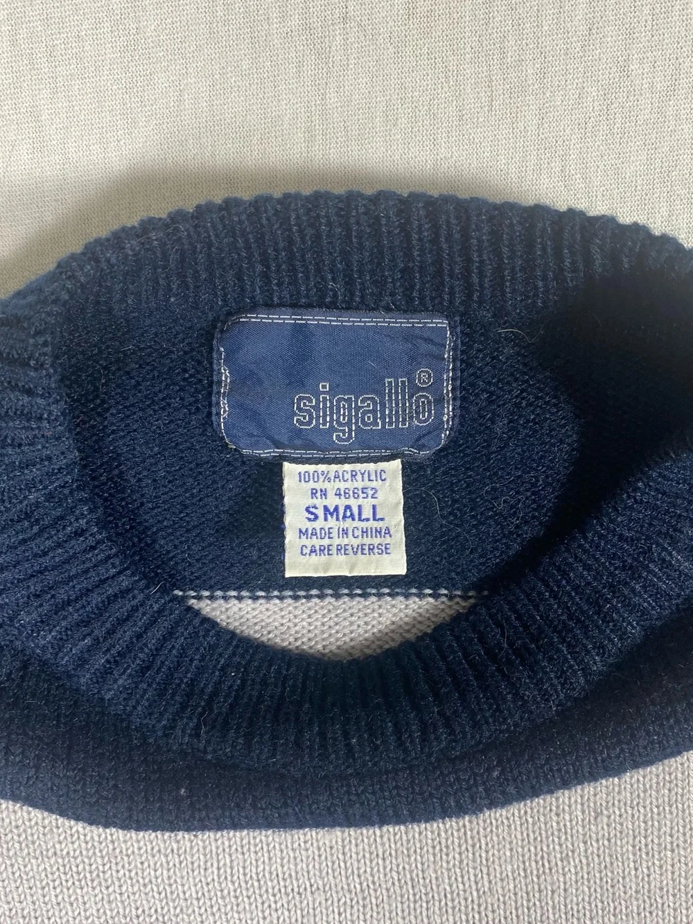 VTG Sigallo blue grey navy striped men’s sweater. Size S. Acrylic